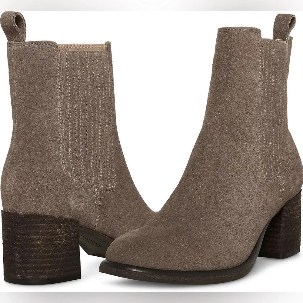 New Blondo Waterproof Sonali Ankle Boot Dark Taupe Suede Stacked Heel Sz 6